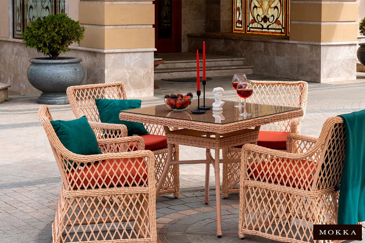 Комплект мебели MOKKA VILLA ROSA (стол обеденный квадратный, 4 кресла 